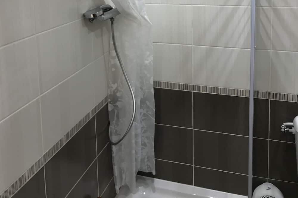 Photo of Bathroom in Cusset