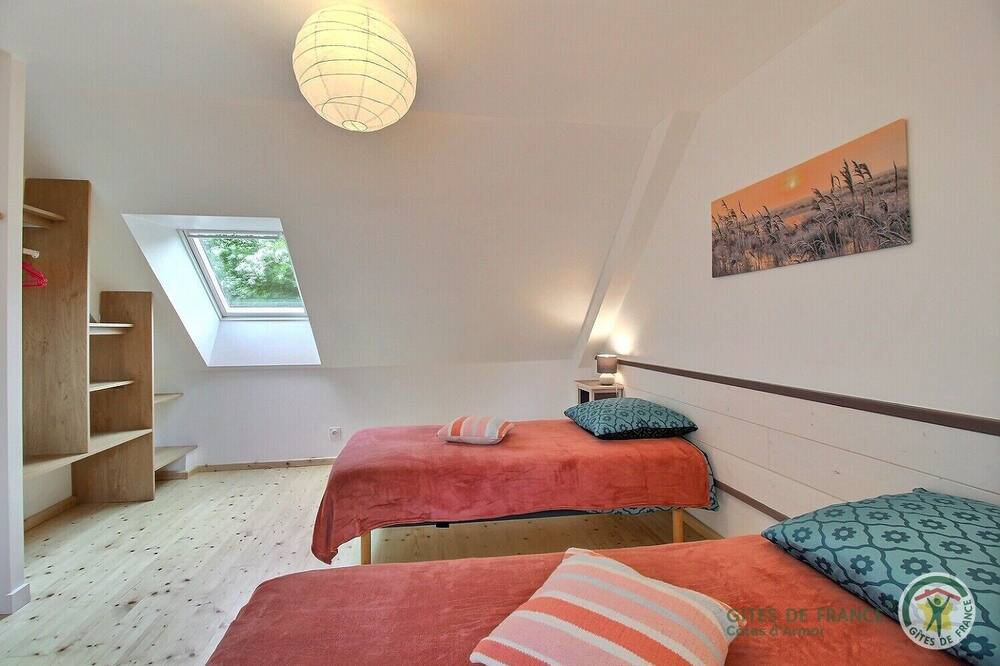 Photo of Bedroom in Plouaret