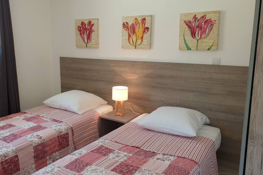 Photo of Bedroom in Labastide-de-Virac