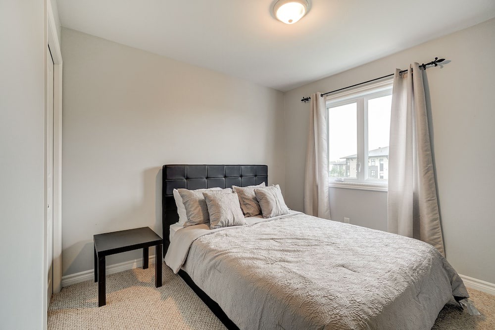 Photo of Bedroom in Plateau