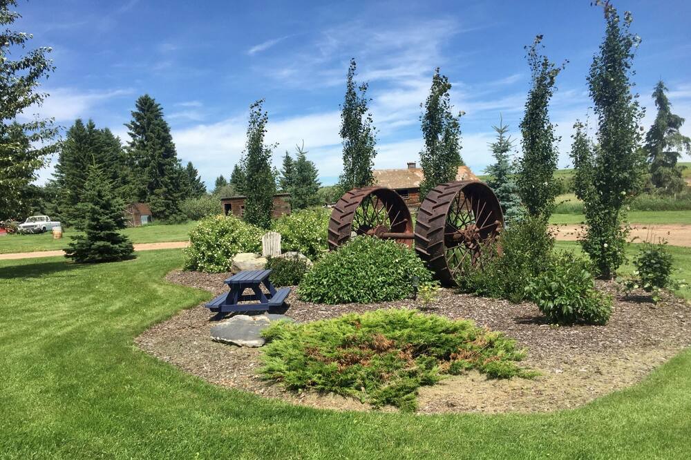 Photo of Outdoor in Division No. 7