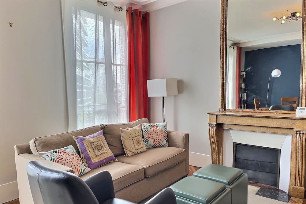 Photo of Livingroom in Parc-de-Montsouris