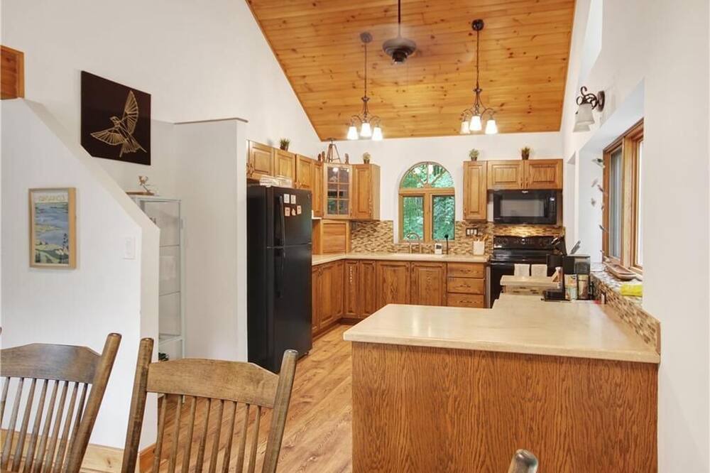 Photo of Kitchen in Georgian Bluffs