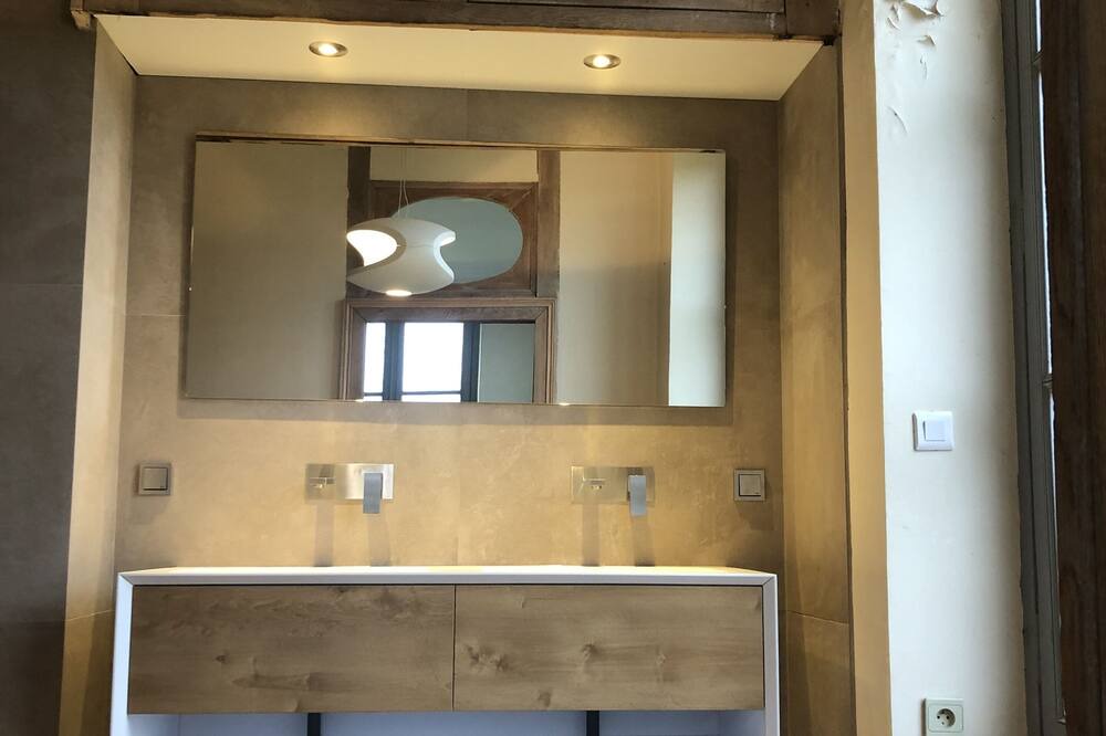 Photo of Bathroom in Poilly-lez-Gien