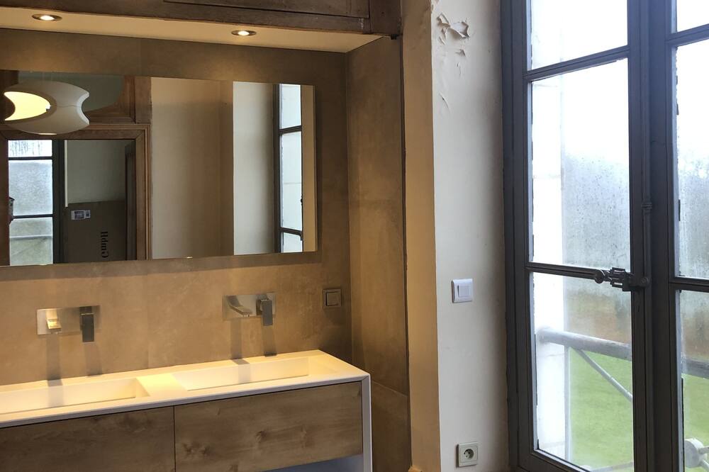 Photo of Bathroom in Poilly-lez-Gien