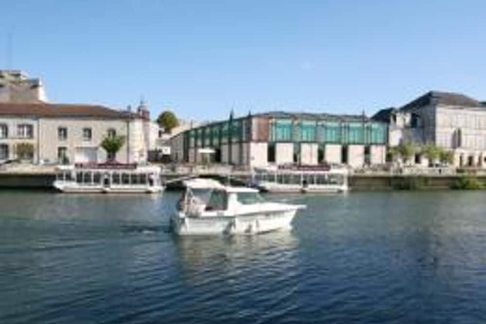 Photo of Others in Cognac