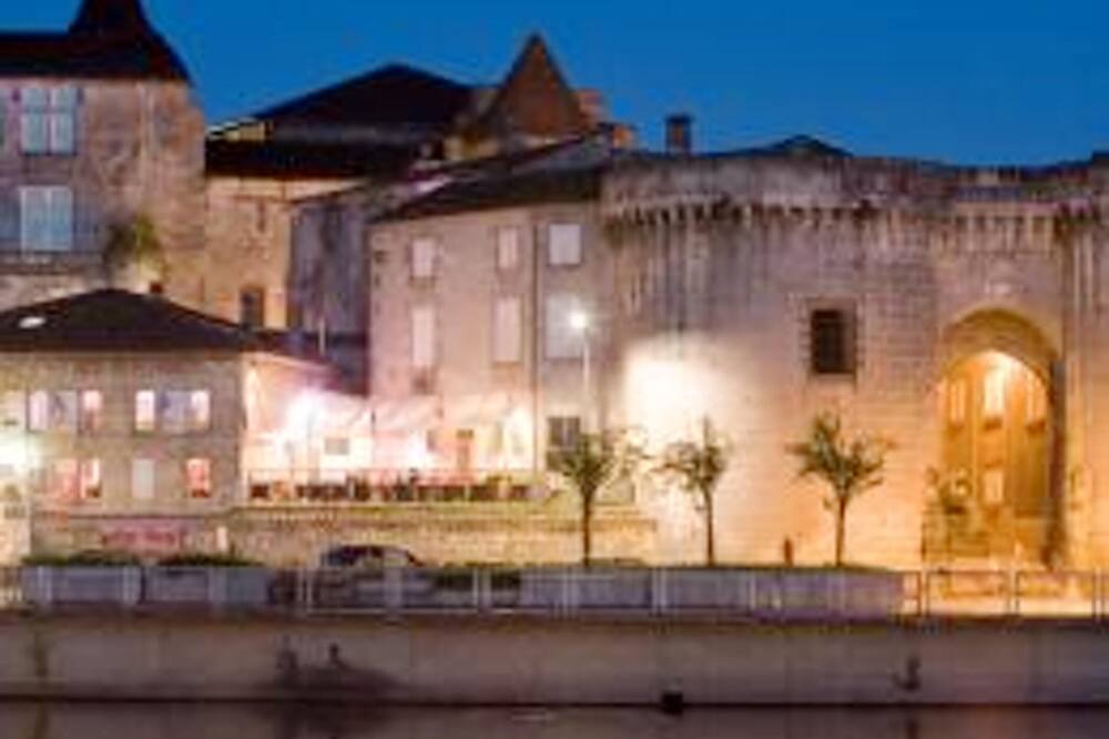 Photo of Others in Cognac