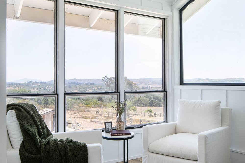 Photo of Livingroom in Lompoc