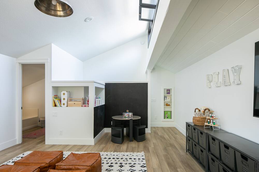 Photo of Livingroom in Lompoc