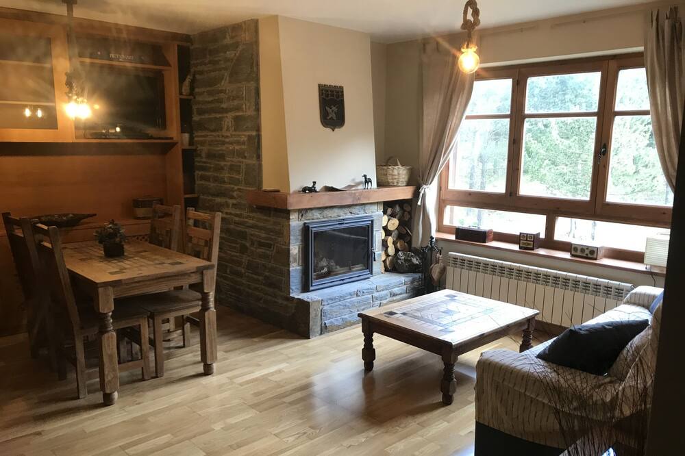 Photo of Livingroom in La Coma I la Pedra