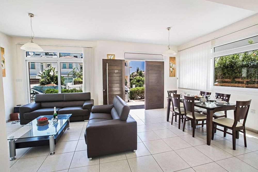 Photo of Livingroom in Protaras
