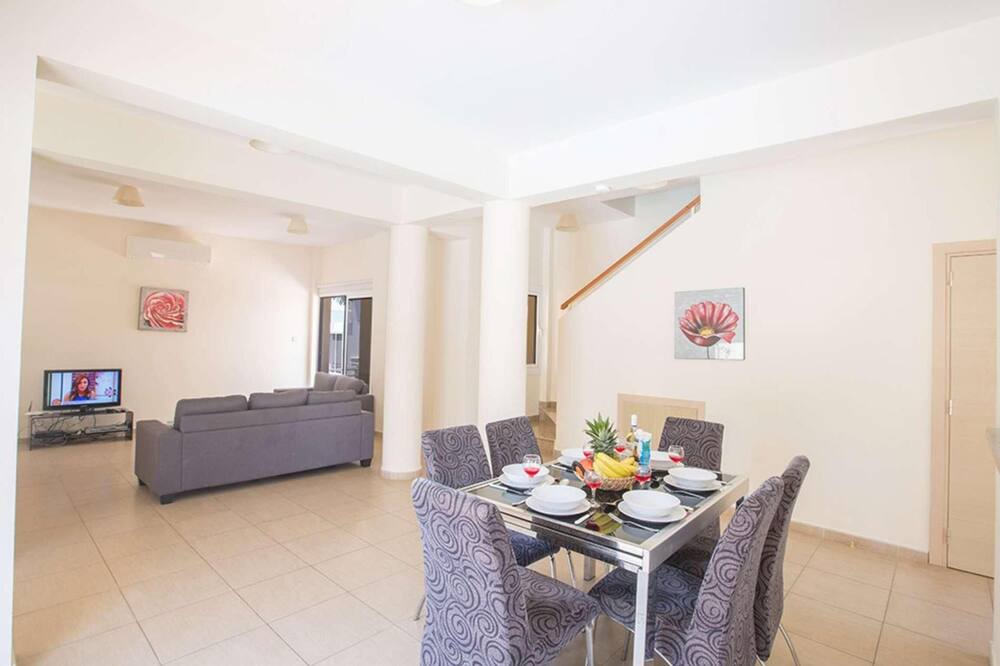 Photo of Livingroom in Protaras