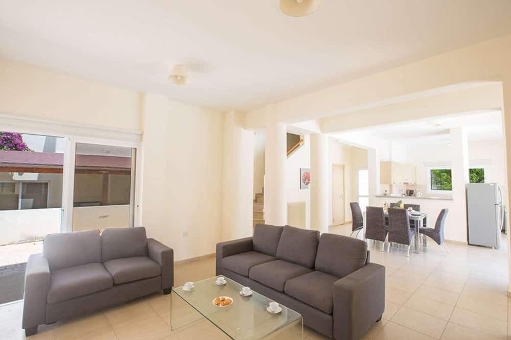 Photo of Livingroom in Protaras