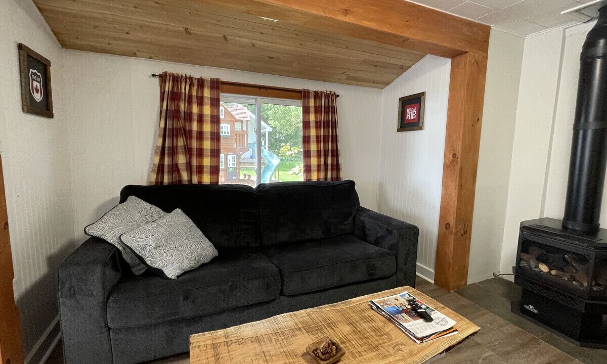 Photo of Livingroom in Bobcaygeon