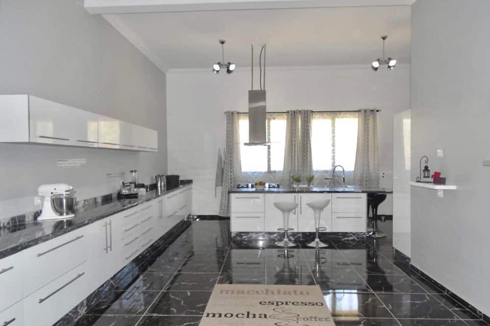 Photo of Kitchen in Zaouia Sidi Abdallah Ben Sassi