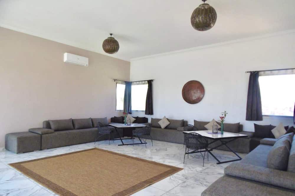 Photo of Livingroom in Zaouia Sidi Abdallah Ben Sassi