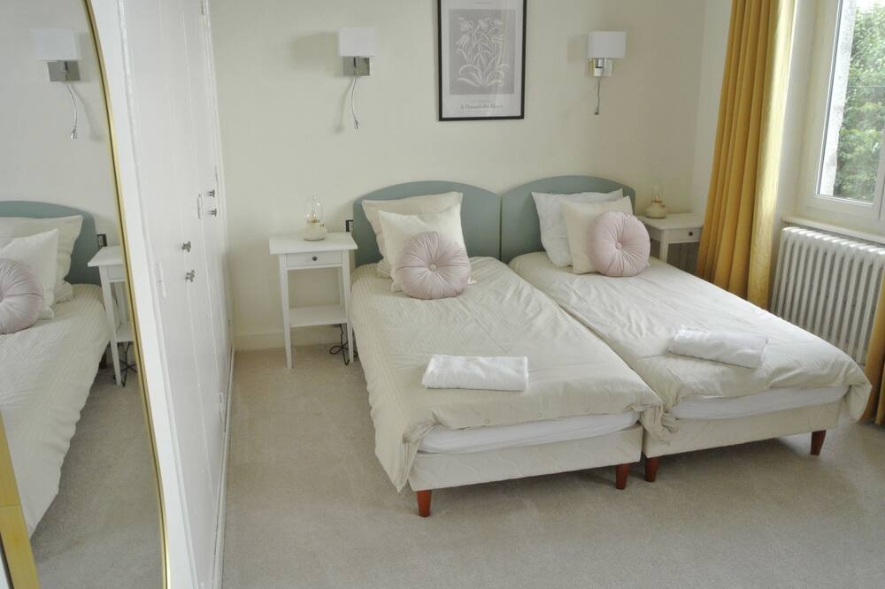 Photo of Bedroom in Landelles-et-Coupigny