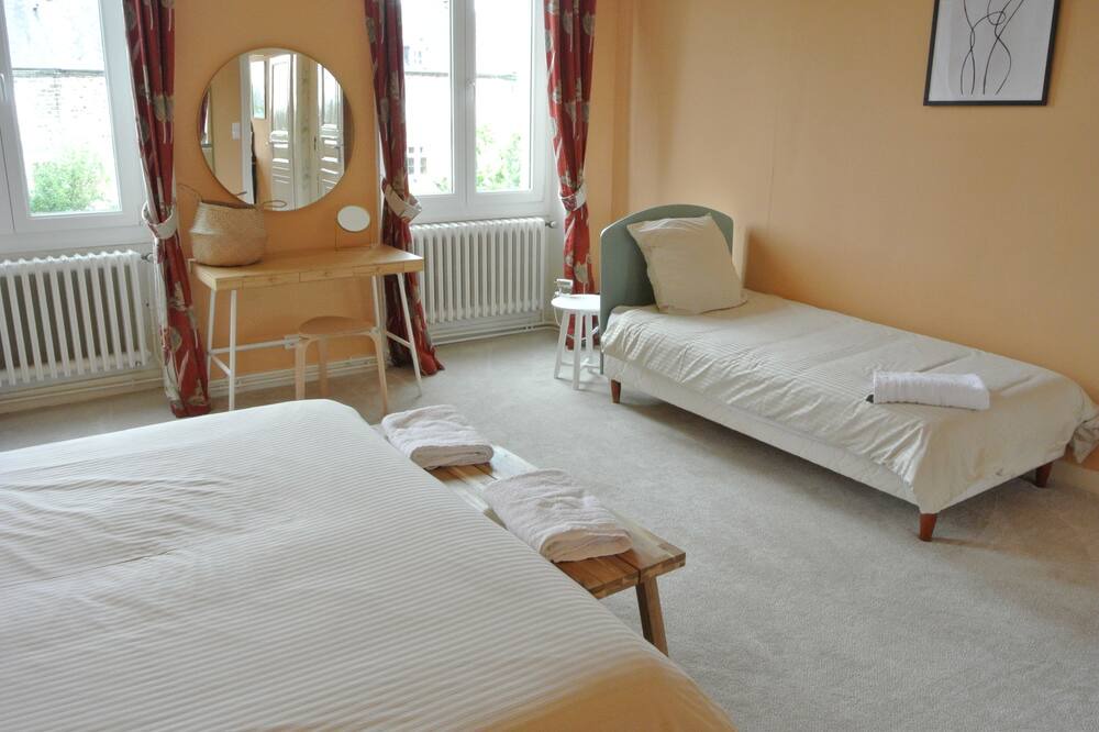 Photo of Bedroom in Landelles-et-Coupigny