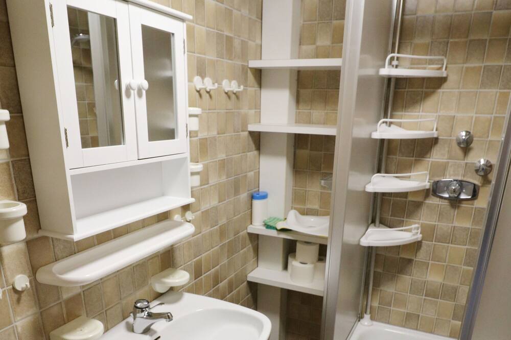 Photo of Bathroom in Goerwihl