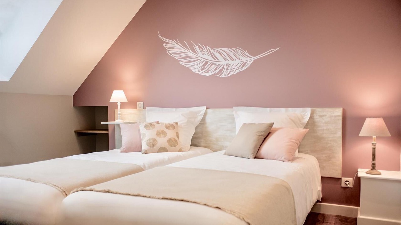 Photo of Bedroom in Chevigny-en-Valiere