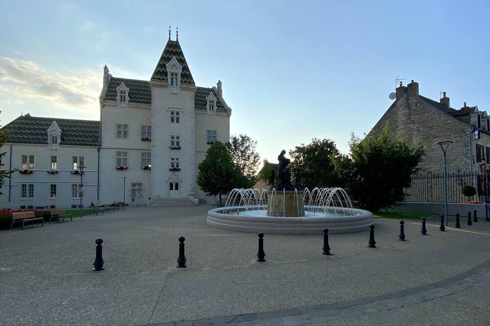 Photo of Others in Meursault