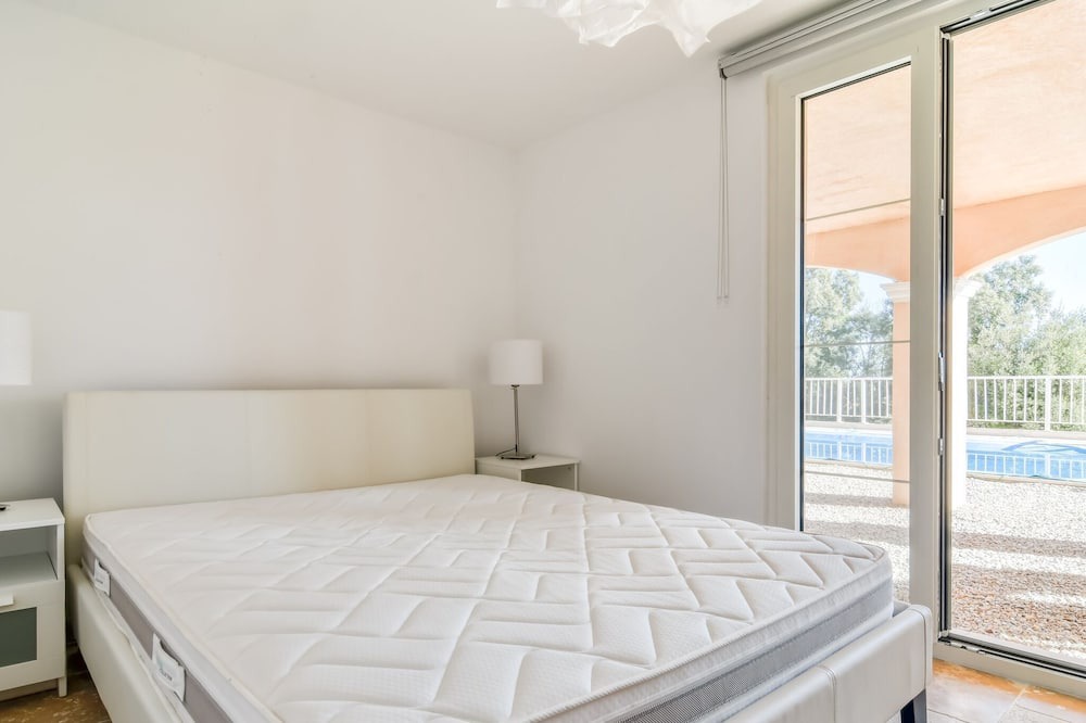 Photo of Bedroom in Le Cannet-des-Maures