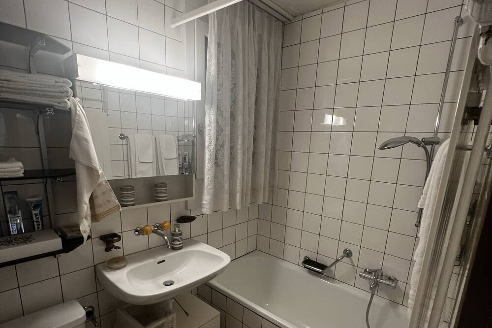 Photo of Bathroom in Kehrsatz
