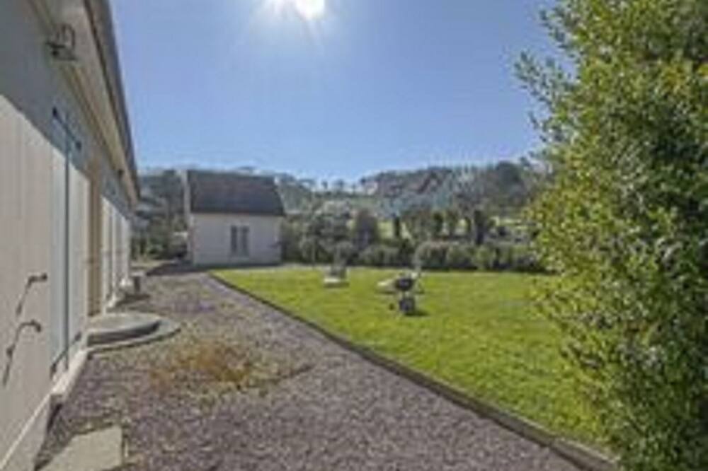 Photo of Outdoor in Sainte-Honorine-des-Pertes