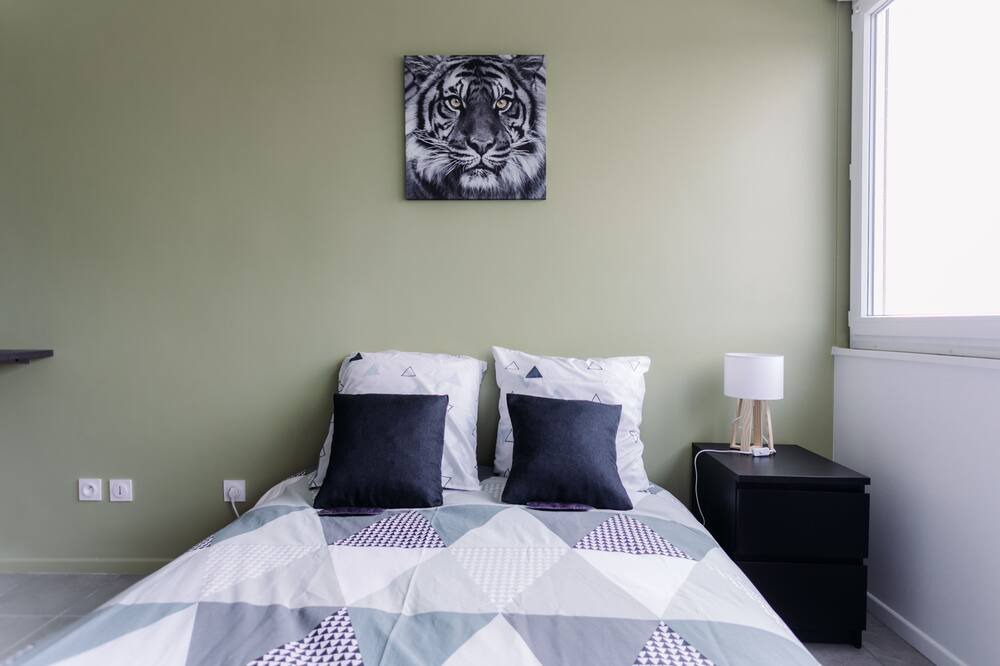 Photo of Bedroom in Dardilly
