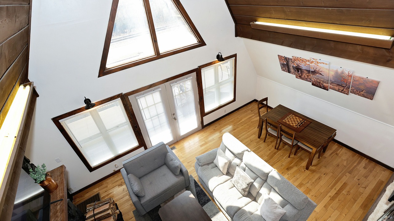 Photo of Livingroom in Cabool