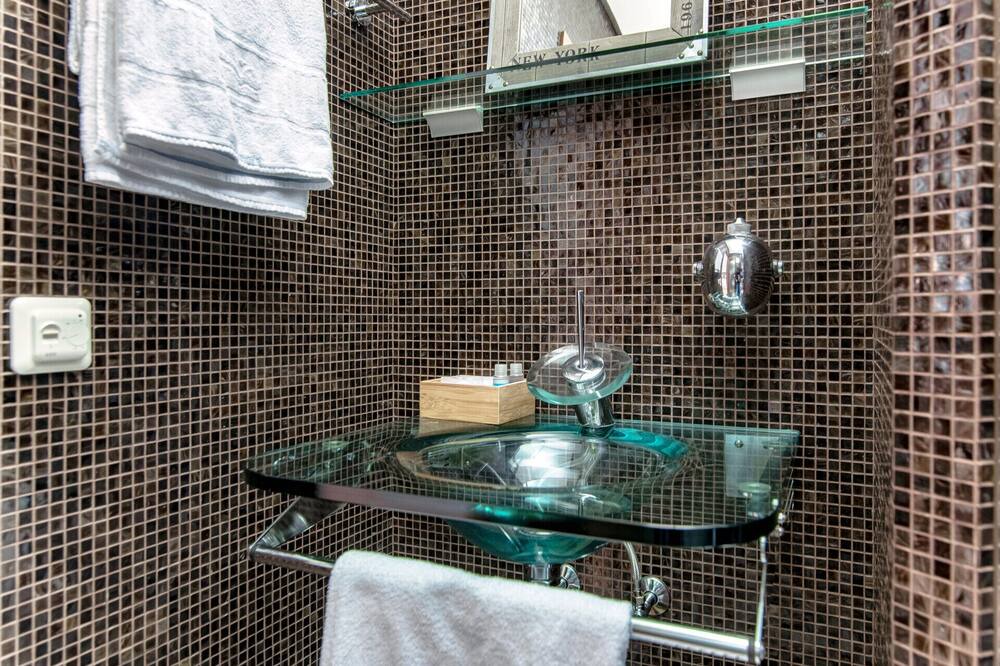 Photo of Bathroom in Morcote