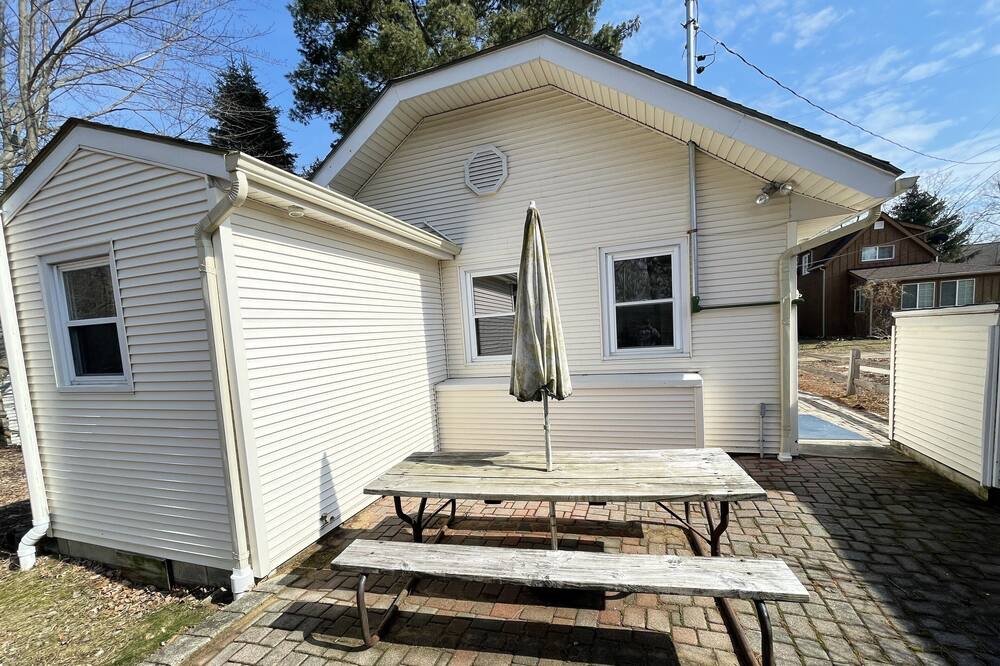 Photo of Outdoor in Fenwick