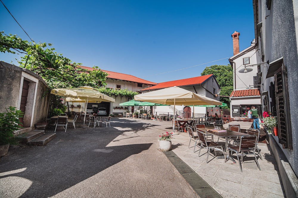Photo of Outdoor in Lokev