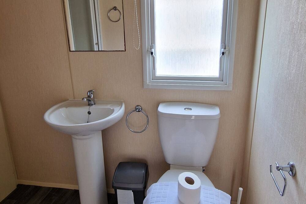 Photo of Bathroom in Seasalter