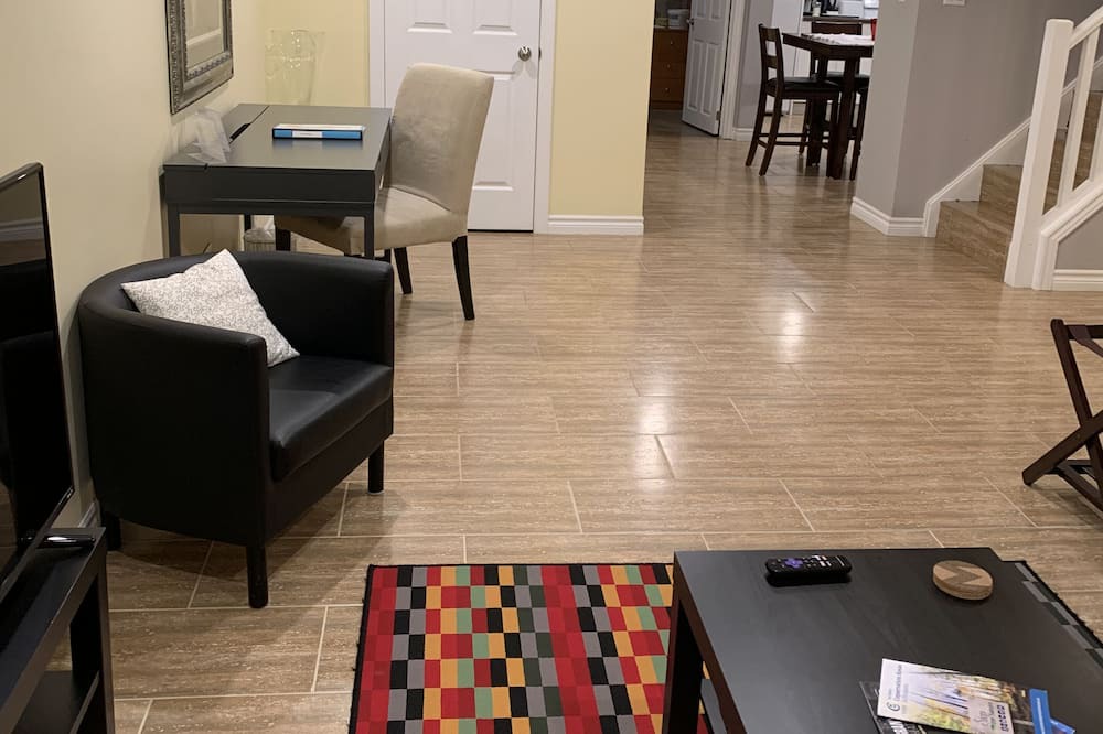 Photo of Livingroom in Westminster