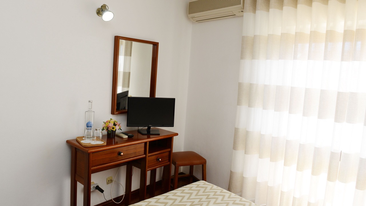 Photo of Bedroom in Sao Bras de Alportel