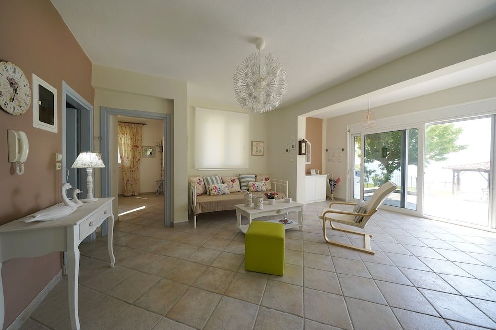 Photo of Livingroom in Pangaio