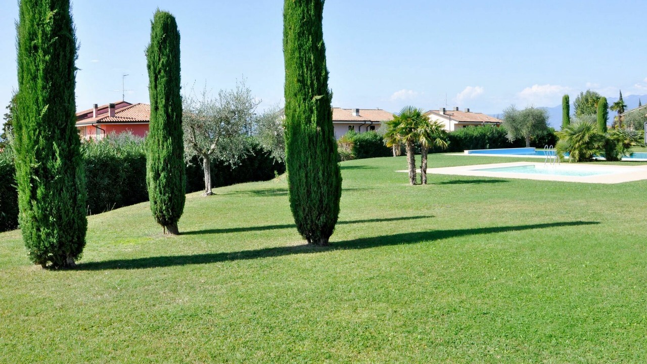 Photo of Others in Calmasino
