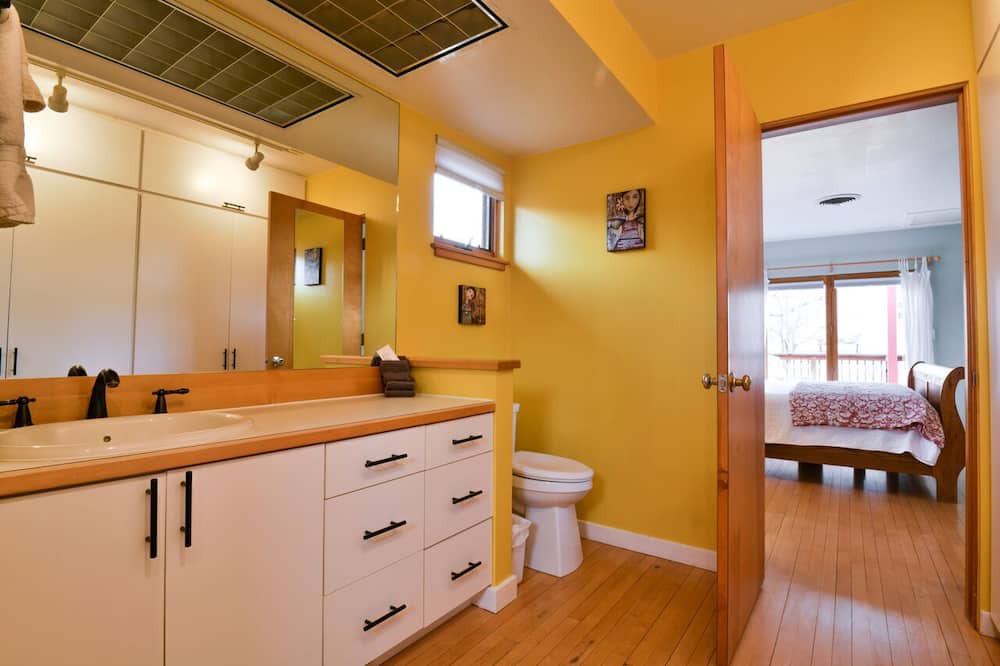 Photo of Bathroom in Moab