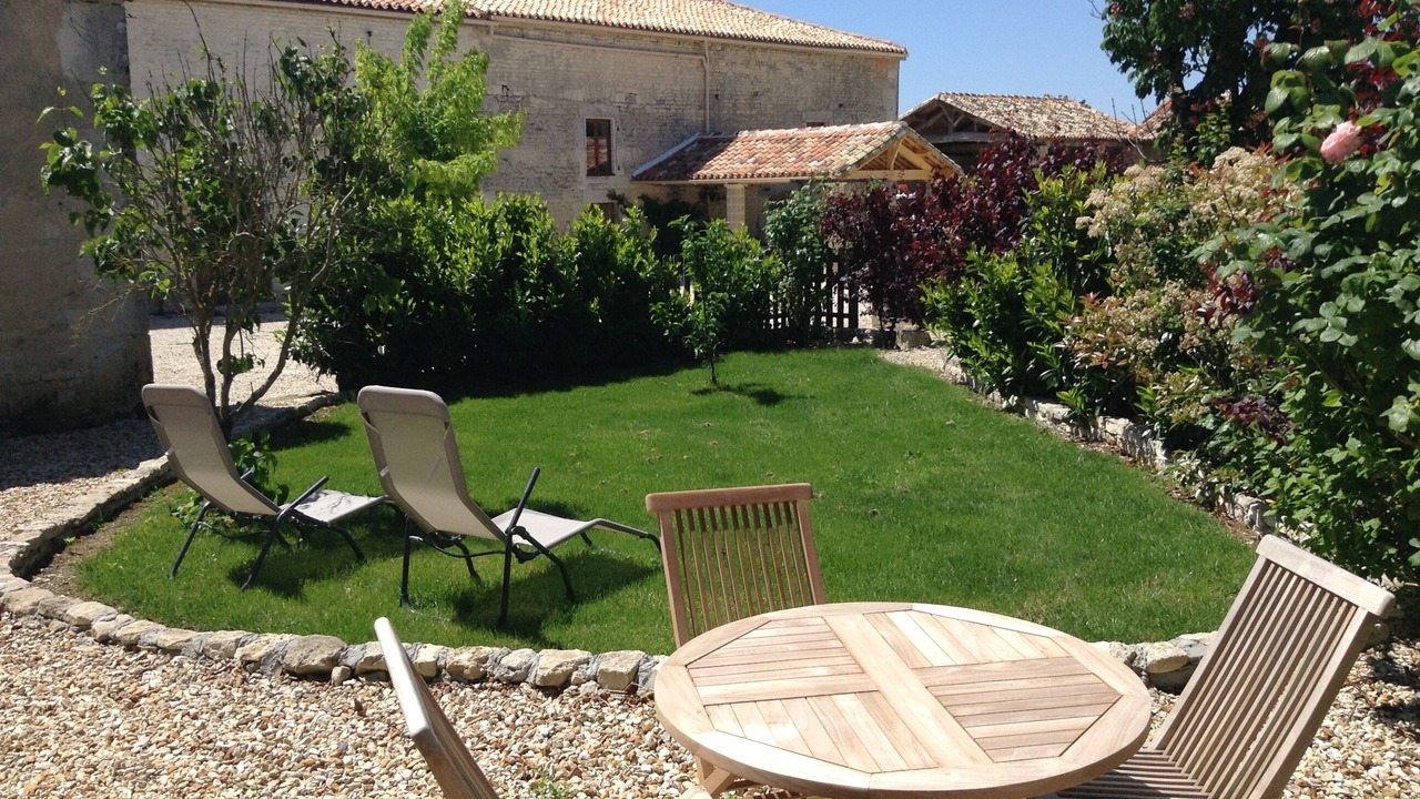 Photo of Outdoor in Echallat