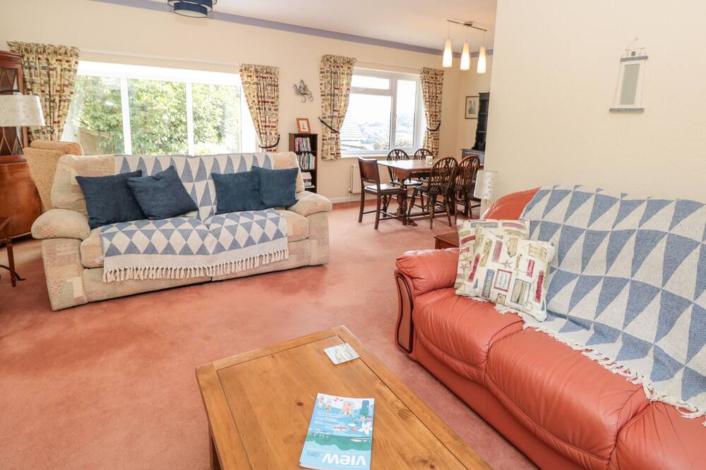 Photo of Livingroom in Dartmouth