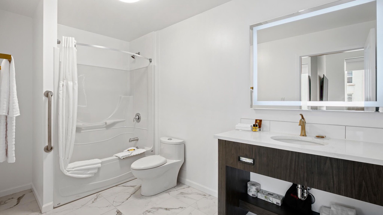 Photo of Bathroom in Trail