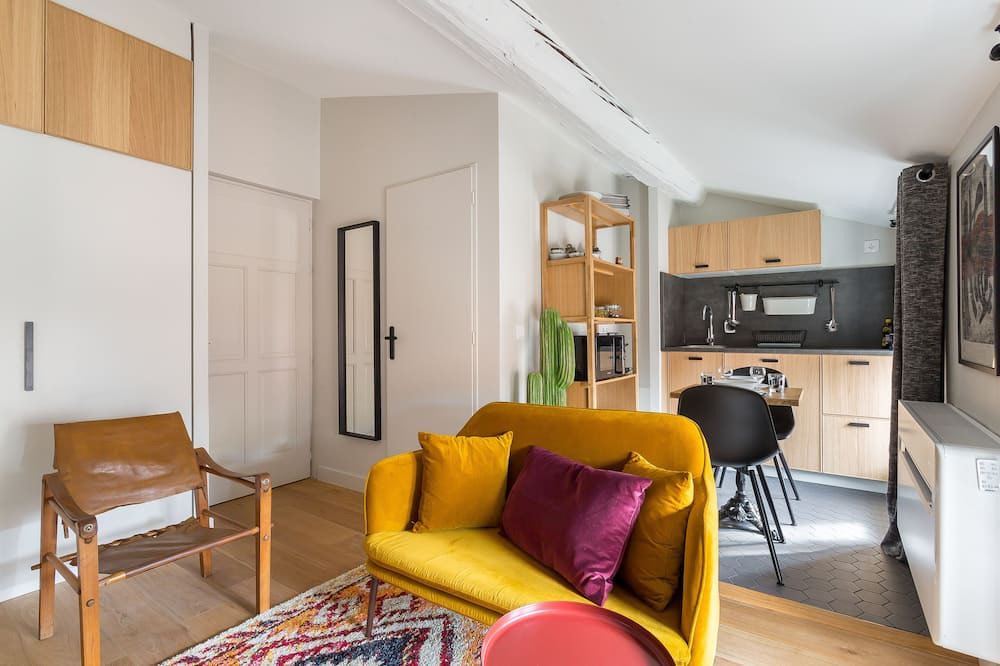 Photo of Livingroom in Moliere - Edgard Quinet