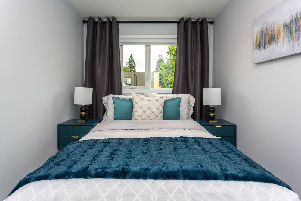 Photo of Bedroom in Highland Park