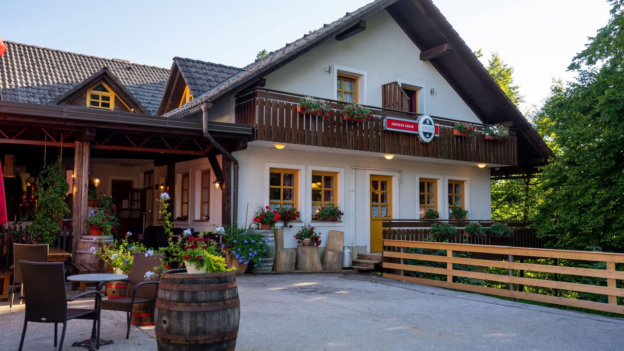 Photo of Buildings in Hotemaze