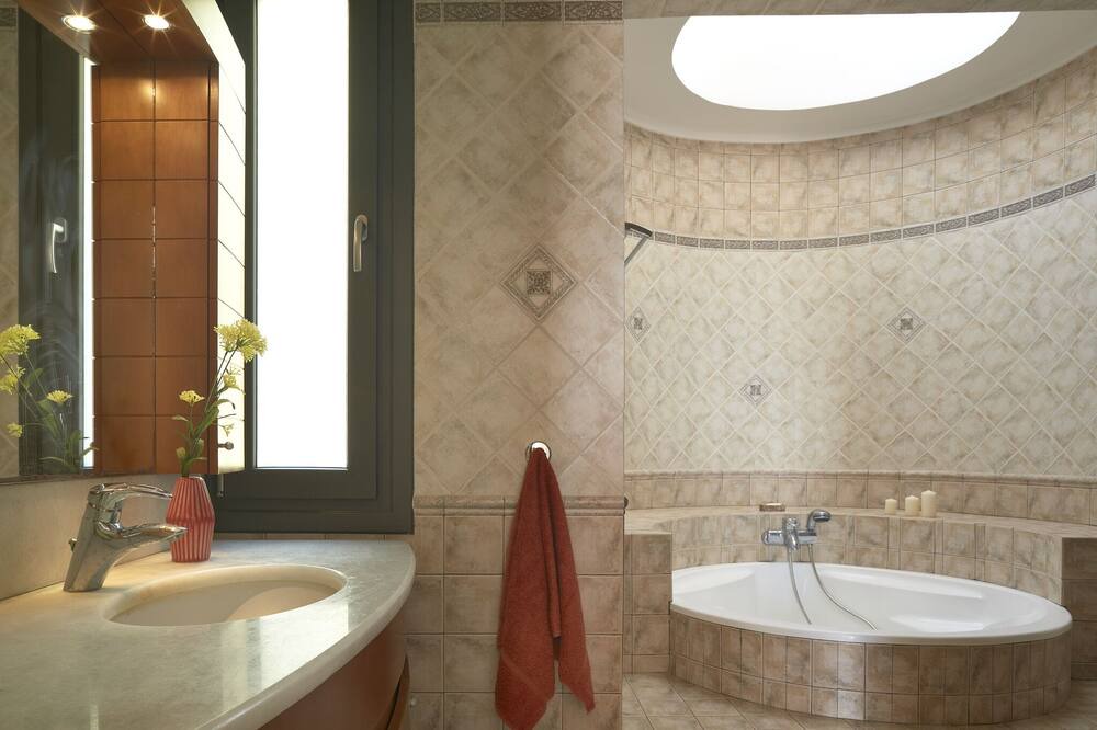 Photo of Bathroom in Koundouros