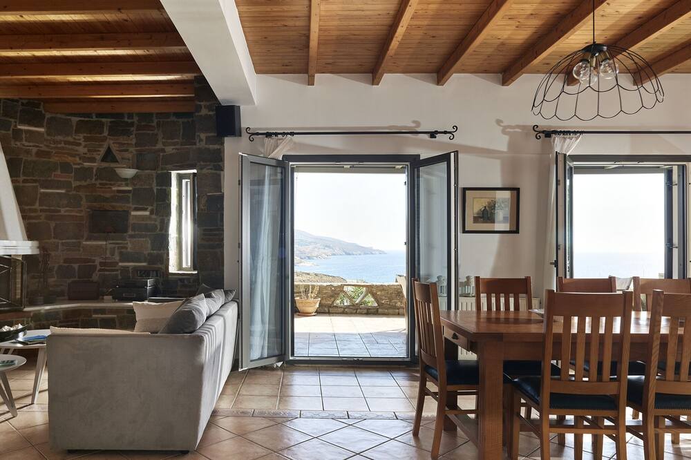 Photo of Livingroom in Koundouros