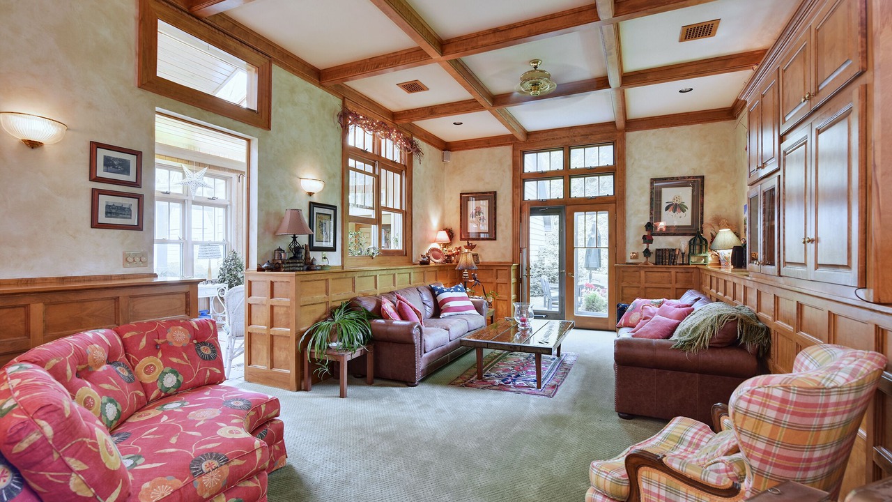 Photo of Livingroom in Oconomowoc
