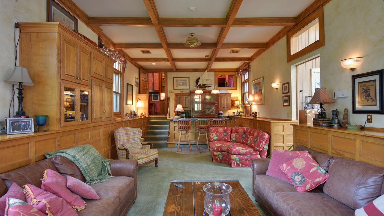 Photo of Livingroom in Oconomowoc