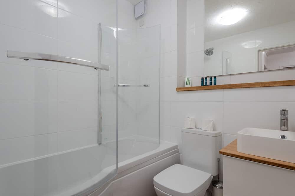 Photo of Bathroom in Wimbledon Park